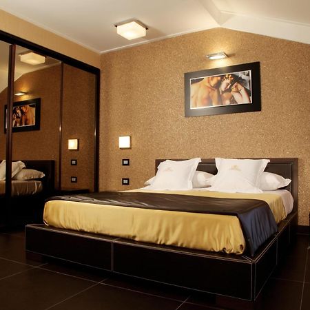 Hotel Cenacolo Somma Vesuviana Luaran gambar