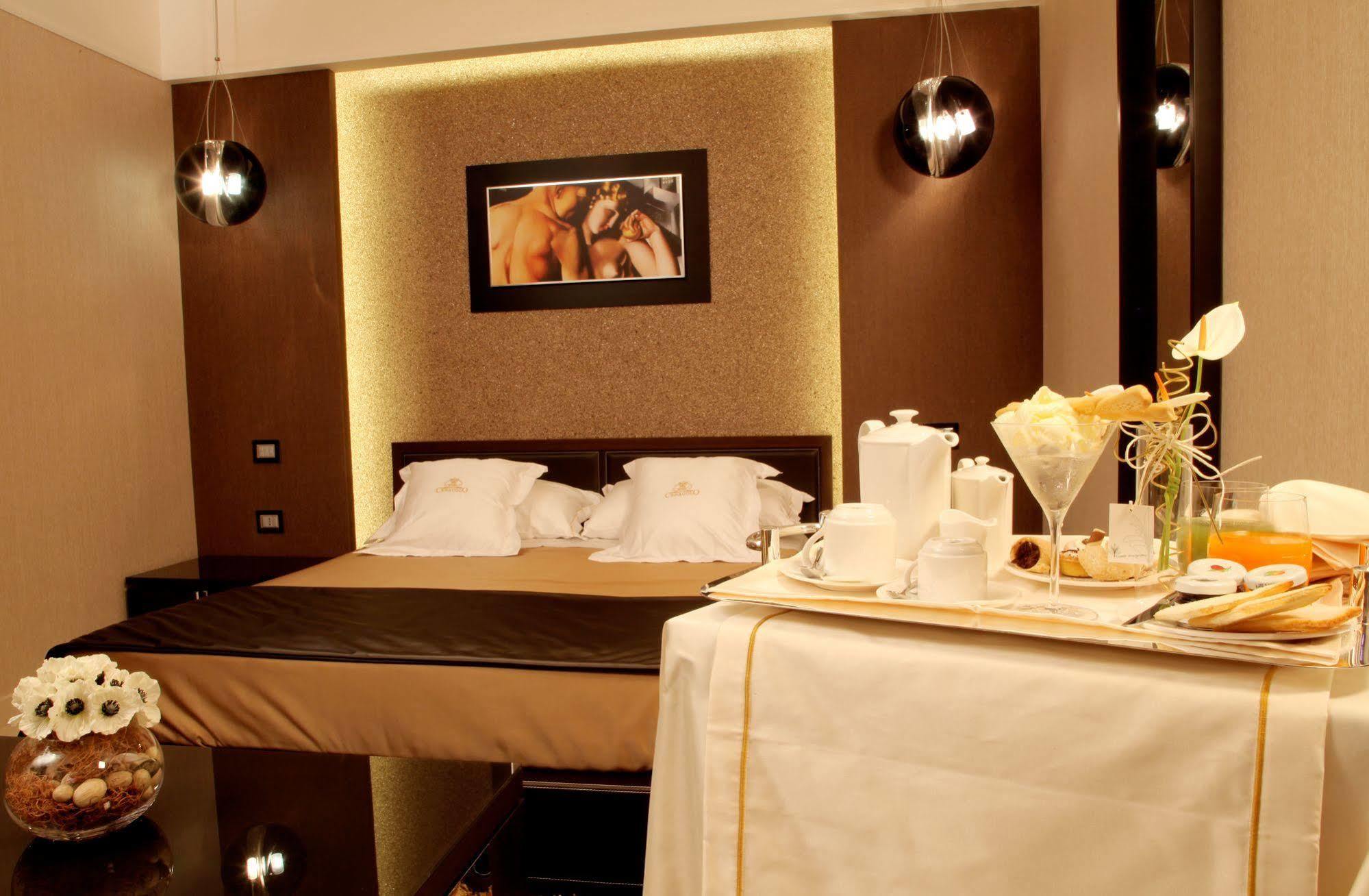 Hotel Cenacolo Somma Vesuviana Luaran gambar
