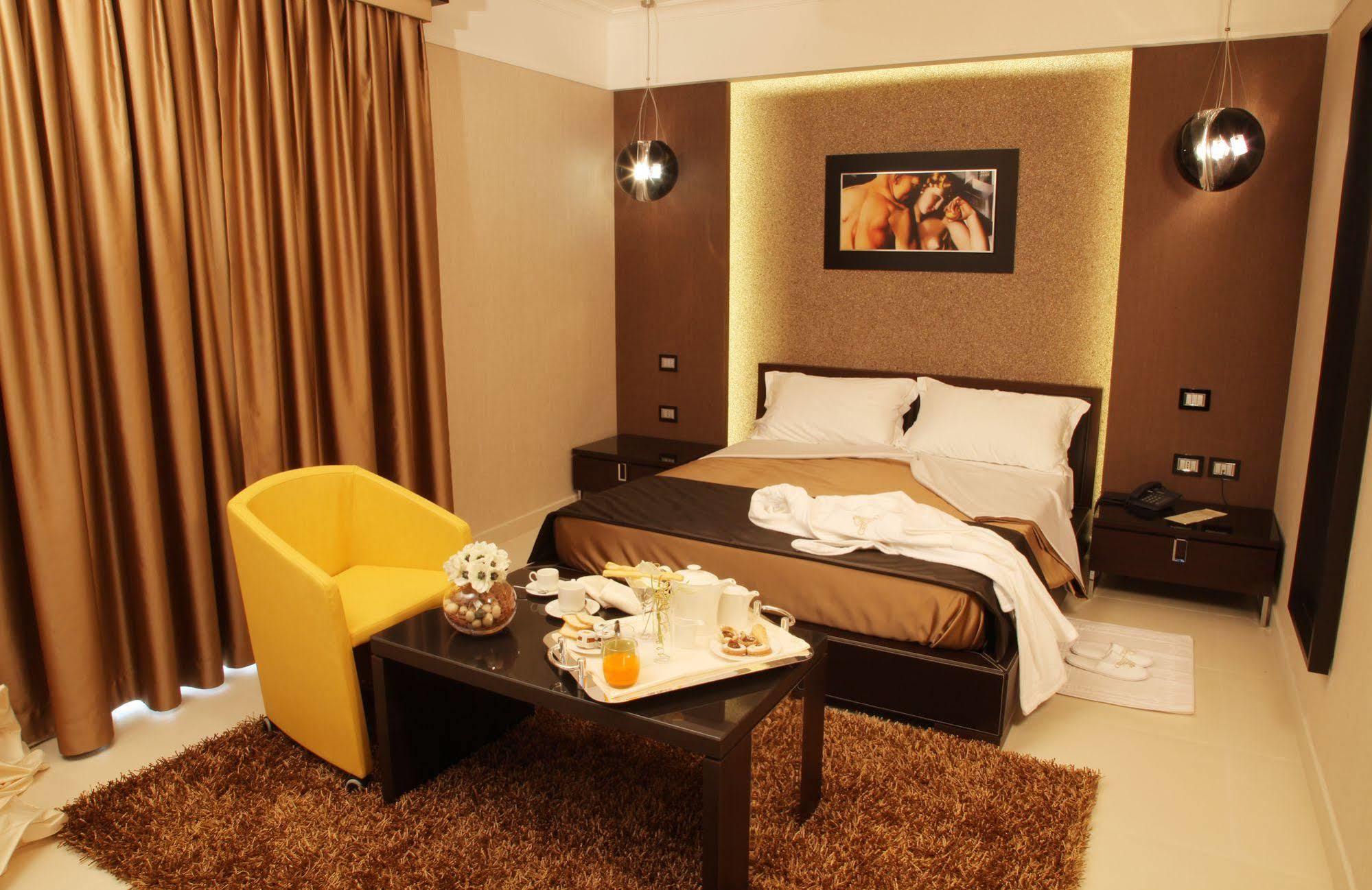 Hotel Cenacolo Somma Vesuviana Luaran gambar