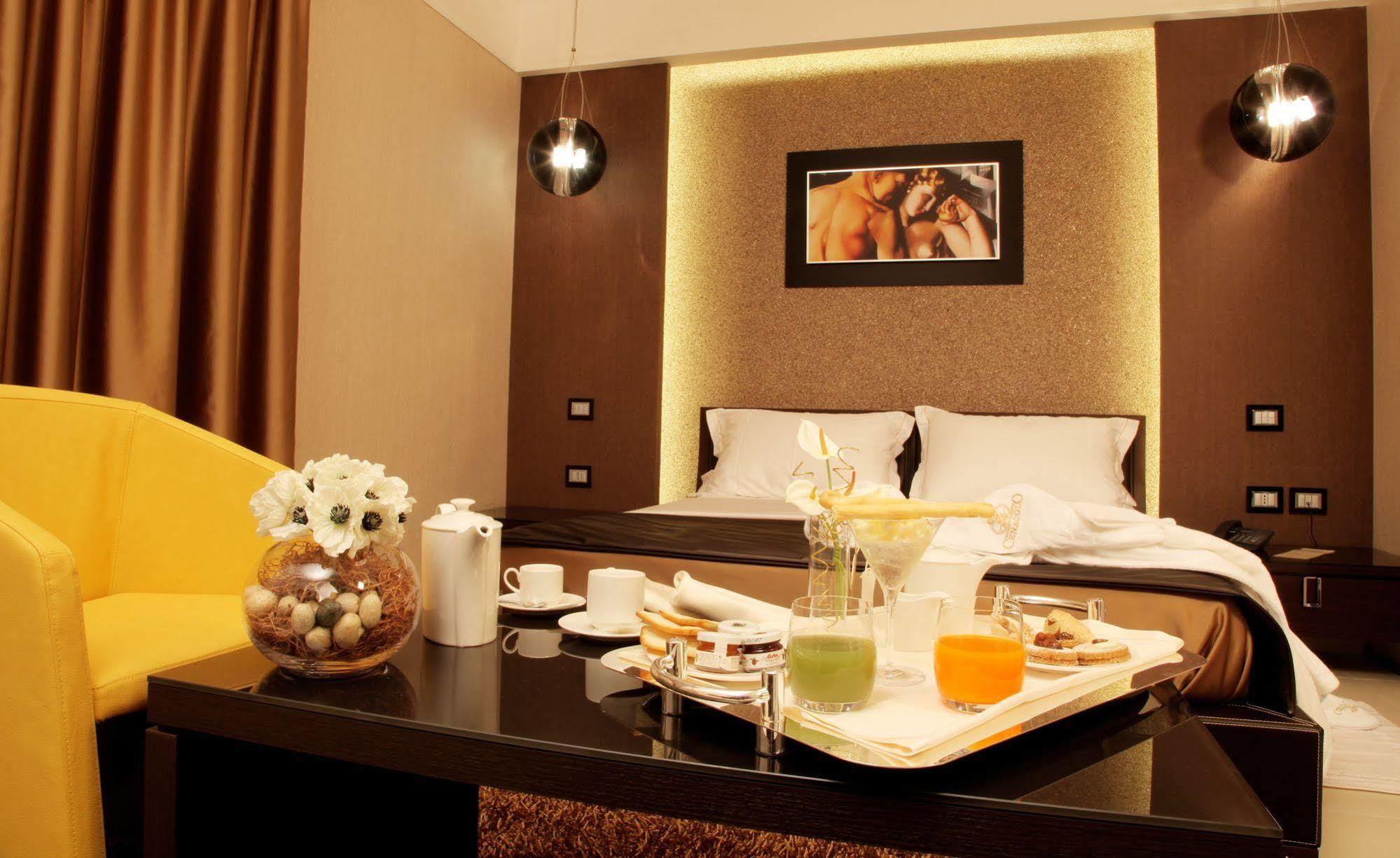 Hotel Cenacolo Somma Vesuviana Luaran gambar